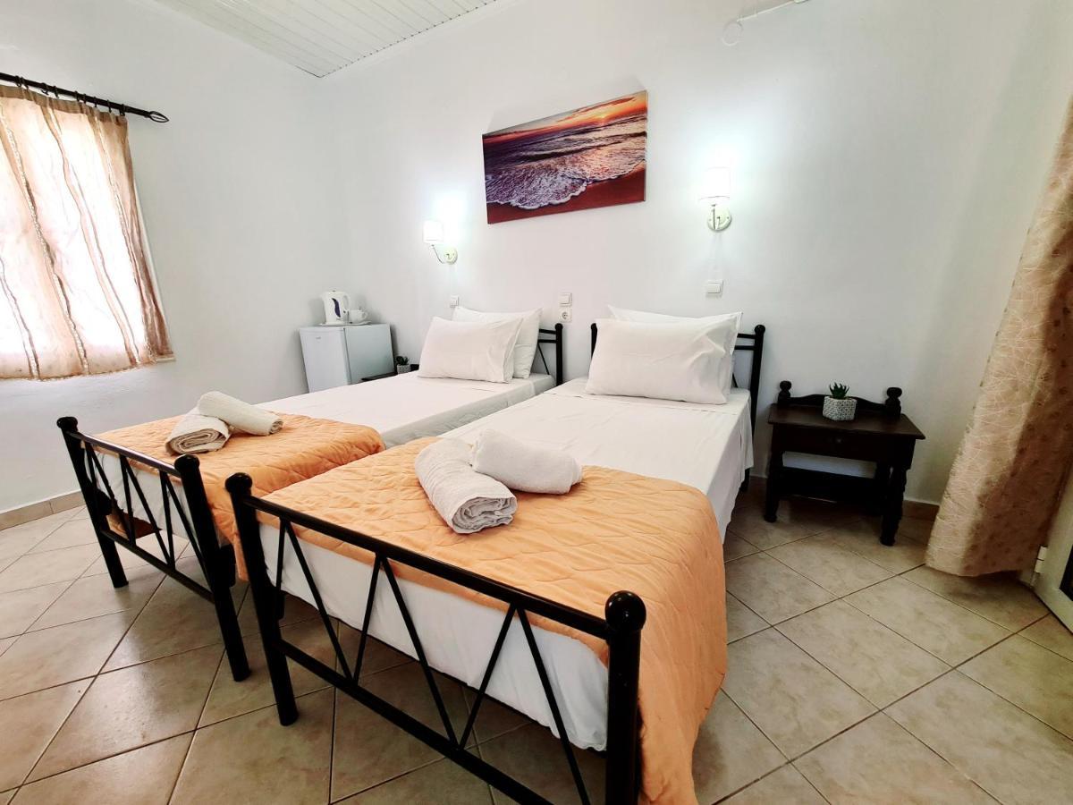 Avra Rooms Kárpathos Eksteriør billede