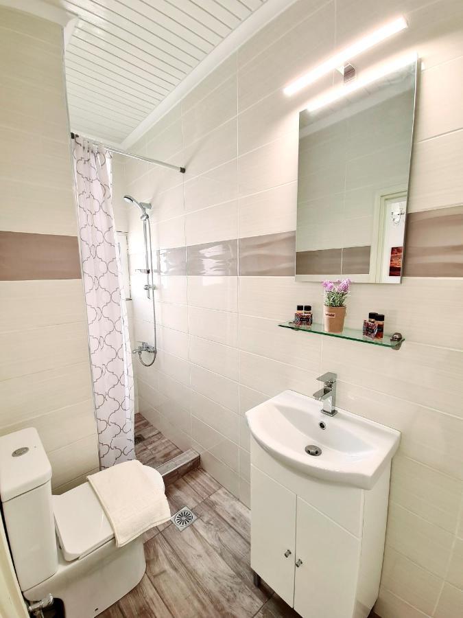 Avra Rooms Kárpathos Eksteriør billede